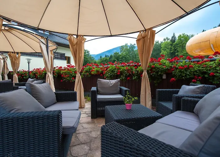 Sandra & Aquapark Resort